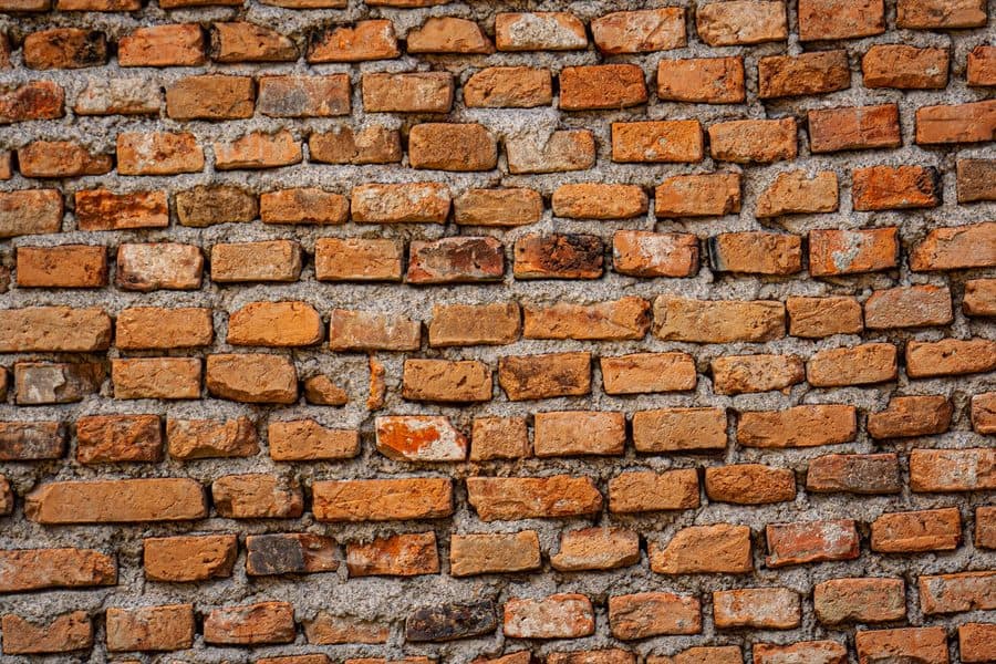Mur en briques anciennes